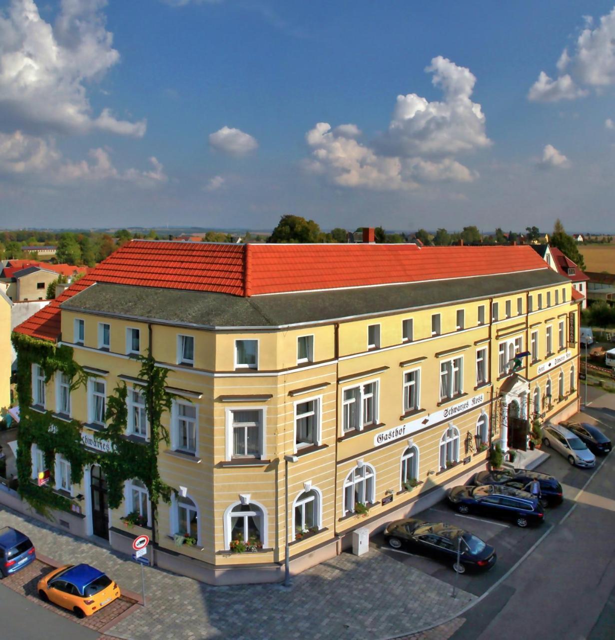 Hotel Schwarzes Ross Siebenlehn Bagian luar foto