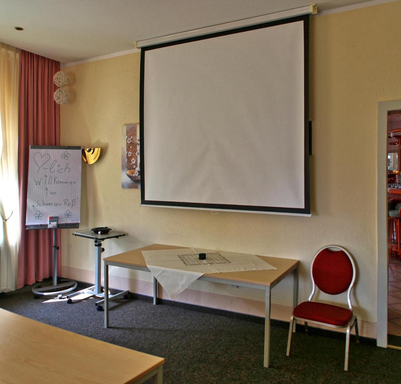 Hotel Schwarzes Ross Siebenlehn Bagian luar foto